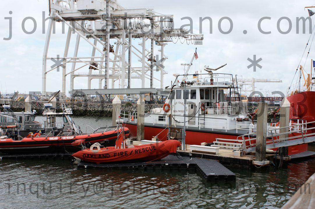 Port of Oakland Crane and Ship